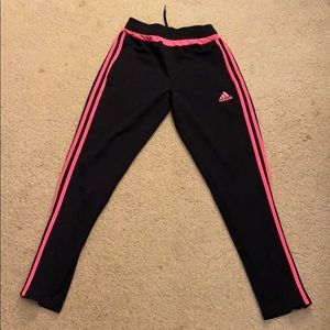 adidas joggers💞